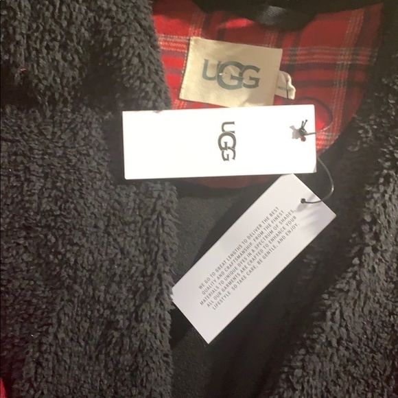 NEW
UGG
Men's Kalib Fleece-Lined Plaid Robe - Picture 12 of 16